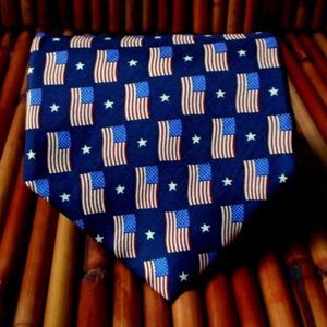 EUC SPIRIT OF FREEDOM Blue, Red & White Patriotic USA Flag & Stars 100% Silk Tie